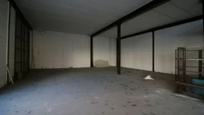 Nave industrial en alquiler en Calle Zagra, 11, Albolote de 2.000 €<span>/mes</span>