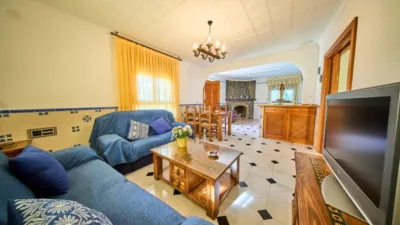 Chalet on Calle Hornillo photo 2