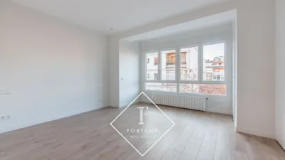 Piso en alquiler en Jerónimos - Imagen 4