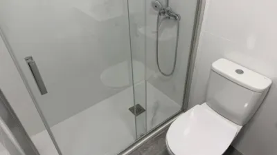 Piso en alquiler en Calle de Puentelarra, cerca de Avenida de Santa Eugenia - Imagen 10