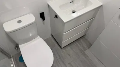 Piso en alquiler en Calle de Puentelarra, cerca de Avenida de Santa Eugenia - Imagen 9