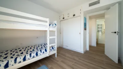 Apartment on Carrer de Saridakis photo 13