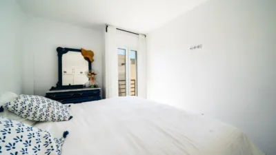 Apartment on Carrer de Saridakis photo 16