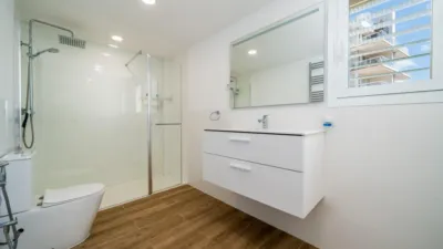 Apartment on Carrer de Saridakis photo 19