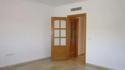 Apartment on Avenida de Luis Alberto de Cuenca, 70 photo 4