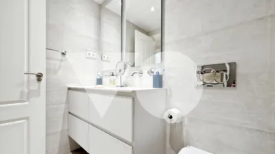 Piso en venta en Avenida del Camino de Santiago, Las Tablas (Distrito Fuencarral-El Pardo. Madrid Capital) de 659.900 €