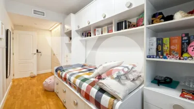 Piso en venta en Avenida del Camino de Santiago, Las Tablas (Distrito Fuencarral-El Pardo. Madrid Capital) de 659.900 €