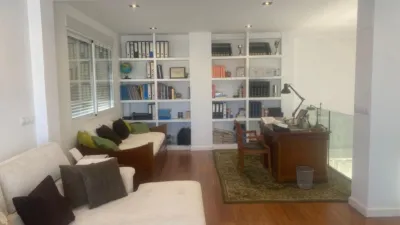 Chalet en alquiler en Urbanització los Lagos, cerca de Calle de los Girasoles, Alginet de 3.500 €<span>/mes</span>