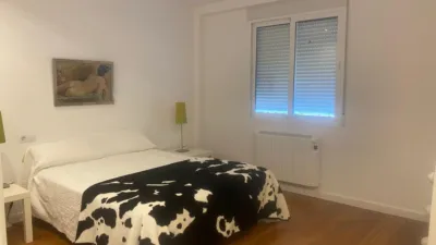 Chalet en alquiler en Urbanització los Lagos, cerca de Calle de los Girasoles, Alginet de 3.500 €<span>/mes</span>