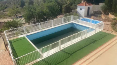 Chalet en alquiler en Urbanització los Lagos, cerca de Calle de los Girasoles, Alginet de 3.500 €<span>/mes</span>