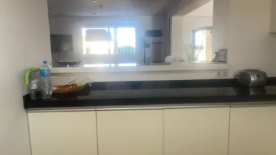 Chalet en alquiler en Urbanització los Lagos, cerca de Calle de los Girasoles, Alginet de 3.500 €<span>/mes</span>