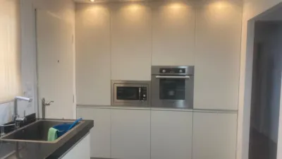 Chalet en alquiler en Urbanització los Lagos, cerca de Calle de los Girasoles, Alginet de 3.500 €<span>/mes</span>