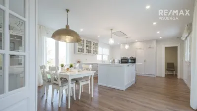 Chalet en venta en Calle Alemania, 9, Laguna de Duero de 1.250.000 €