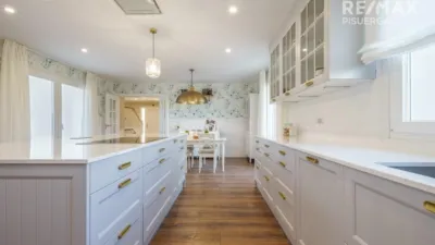 Chalet en venta en Calle Alemania, 9, Laguna de Duero de 1.250.000 €