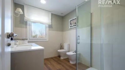 Chalet en venta en Calle Alemania, 9, Laguna de Duero de 1.250.000 €
