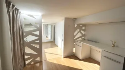 Estudio en alquiler en Plaza de Vicent Añón Marco, Benicalap (Distrito Benicalap. València Capital) de 1.200 €<span>/mes</span>