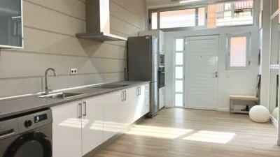 Estudio en alquiler en Plaza de Vicent Añón Marco, Benicalap (Distrito Benicalap. València Capital) de 1.200 €<span>/mes</span>