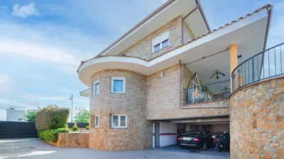 Chalet en venta en Castillo - Campodón, Castillo-Campodón (Villaviciosa de Odón) de 944.900 €