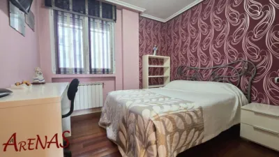 Apartment on Doctor Federico de la Lastra Street photo 30