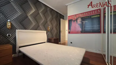 Apartment on Doctor Federico de la Lastra Street photo 37