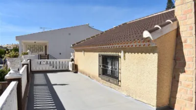 Chalet on Calle del Mar Adriático - Ordenación Bahía photo 4