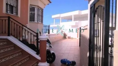 Chalet on Calle de Traiña-Playasol 2 photo 3