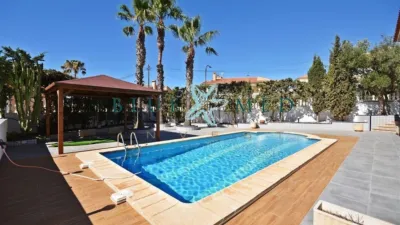 Chalet on Calle de Cala Cerrada-Playasol 7 photo 2