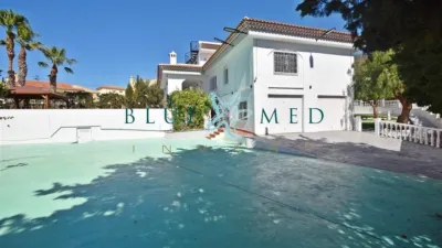 Chalet on Calle de Cala Cerrada-Playasol 7 photo 3