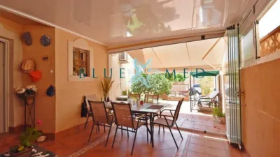 Duplex on Mina Street, "No Te Escaparás" photo 4