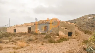 House on Diputación de Abejuela photo 2