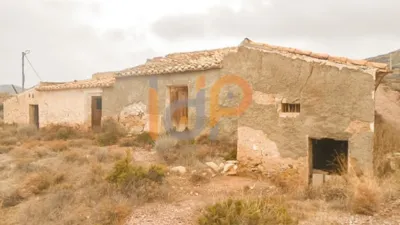 House on Diputación de Abejuela photo 3