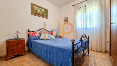 House in Urcal photo 27