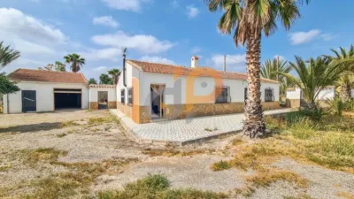House in Urcal photo 4