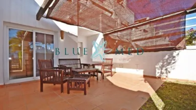 Apartment in Bulevar Central de las Cañadas photo 2
