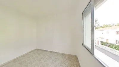 Apartment in Fuentelarreina photo 14