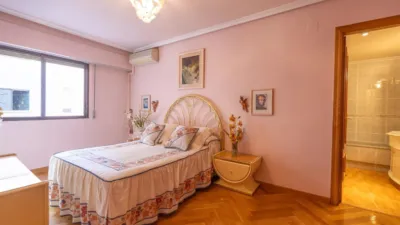 Apartment on Calle de San Vicente photo 25