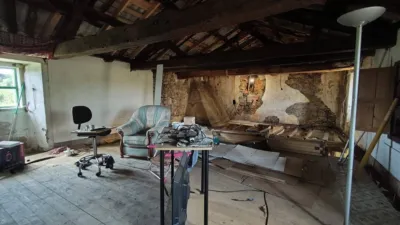 Casa – Santiago de Compostela, Nemenzo de Abaixo - Més