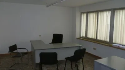 Oficina en alquiler en Avenida del Cid Campeador, Centro (Burgos Capital) de 250 €<span>/mes</span>
