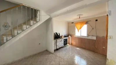Casa adosada en venta en Calle Gastor, Torre Alháquime de 50.000 €