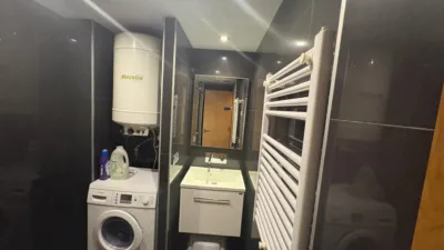 Piso en alquiler en Avenida de García Barbón, 25, cerca de Primeira Travesa de Santiago de Vigo, Centro-Areal (Distrito Casco Urbano. Vigo) de 800 €<span>/mes</span>