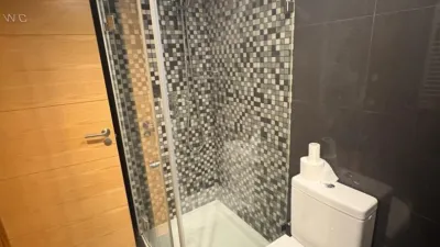 Piso en alquiler en Avenida de García Barbón, 25, cerca de Primeira Travesa de Santiago de Vigo, Centro-Areal (Distrito Casco Urbano. Vigo) de 800 €<span>/mes</span>
