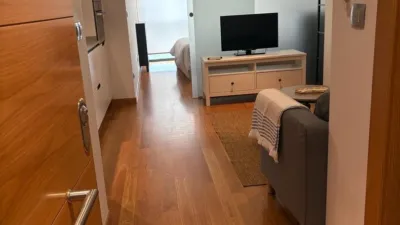 Piso en alquiler en Avenida de García Barbón, 25, cerca de Primeira Travesa de Santiago de Vigo, Centro-Areal (Distrito Casco Urbano. Vigo) de 800 €<span>/mes</span>