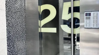 Piso en alquiler en Avenida de García Barbón, 25, cerca de Primeira Travesa de Santiago de Vigo, Centro-Areal (Distrito Casco Urbano. Vigo) de 800 €<span>/mes</span>