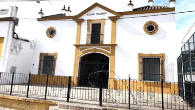 Nave industrial en venta en Alameda del Tren, Lora del Río de 215.000 €