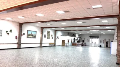 Nave industrial en venta en Alameda del Tren, Lora del Río de 215.000 €
