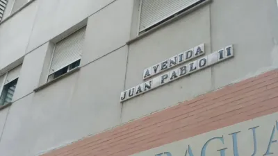 Garaje en venta en Avenida Juan Pablo II, 6, Tablada (Distrito Los Remedios. Sevilla Capital) de 9.500 €