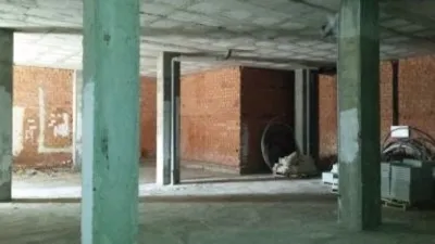 Local comercial en venta en Calle Profesor Faustino Gutiérrez Alviz y Armario, Avenida de las Ciencias-Emilio Lemos (Distrito Este-Alcosa-Torreblanca. Sevilla Capital) de 89.000 €