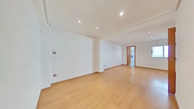 Piso en alquiler en Orriols - Imagen 4