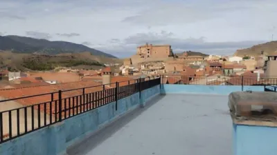 Piso en venta en Calle de Zaragoza, Illueca de 42.000 €