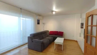Casa adosada en venta en Avenida de la Constitución, Lumpiaque de 129.000 €